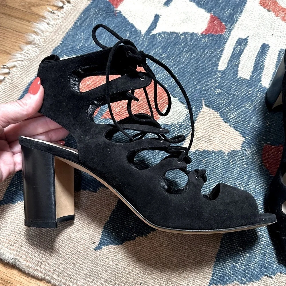 Manolo Blahnik Attal Black Suede Gladiator Lace-up Heeled Sandals - Like new - Picture 5 of 16